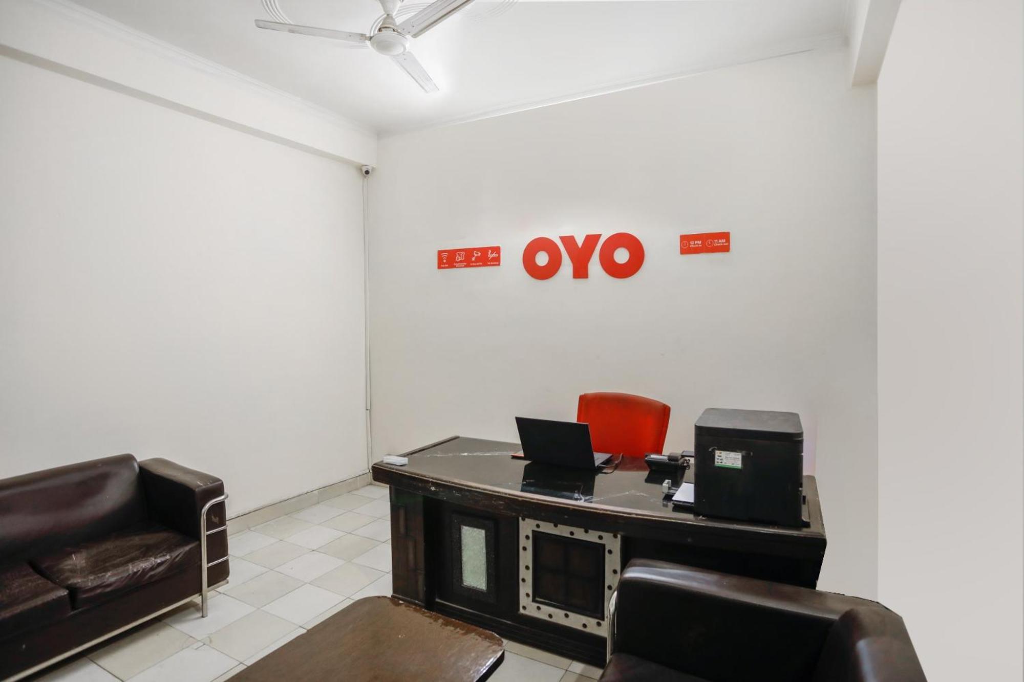 Hotel O Av Residency Near Botanic Garden Of Indian Republic Нойда Экстерьер фото