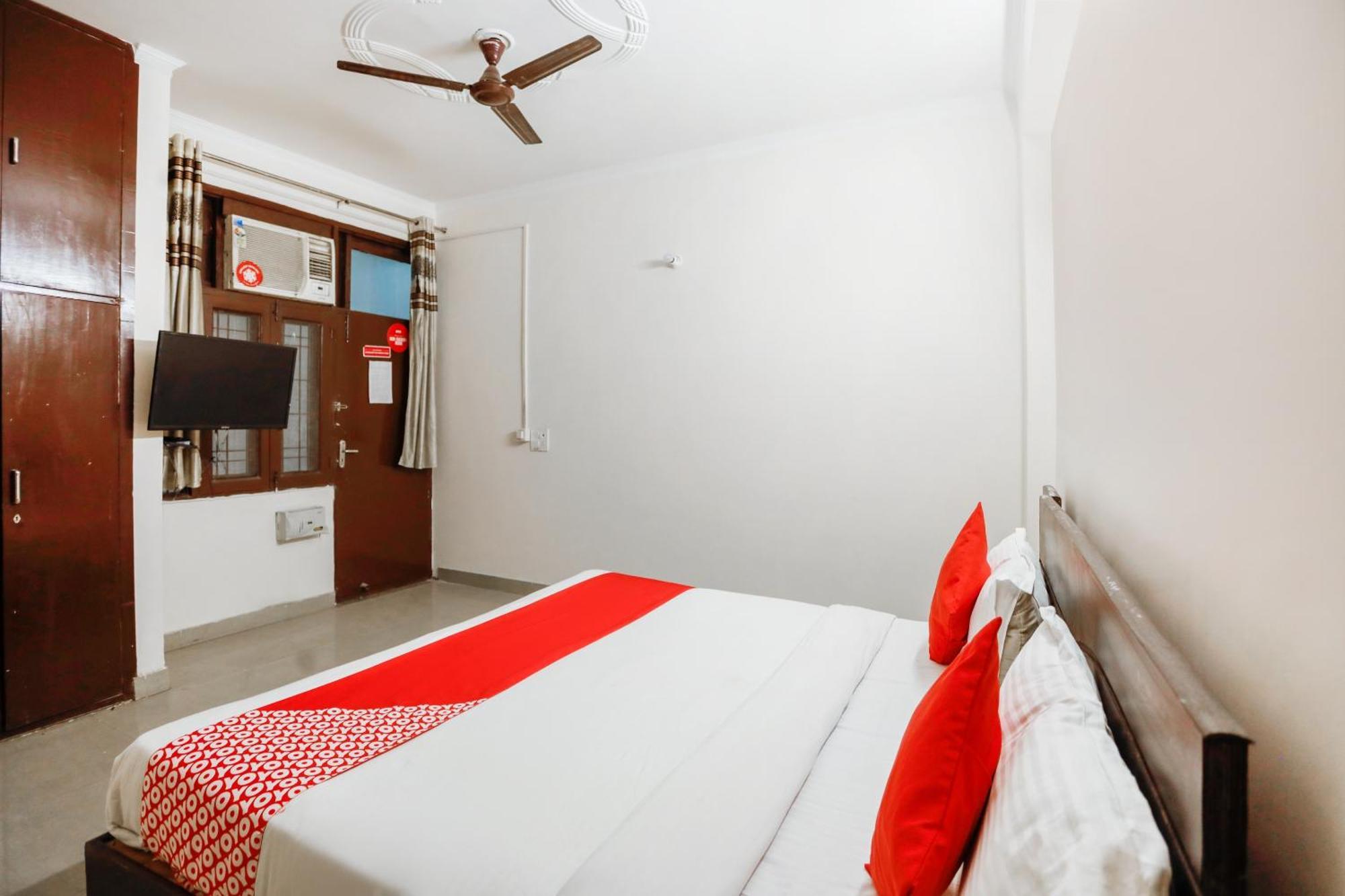 Hotel O Av Residency Near Botanic Garden Of Indian Republic Нойда Экстерьер фото